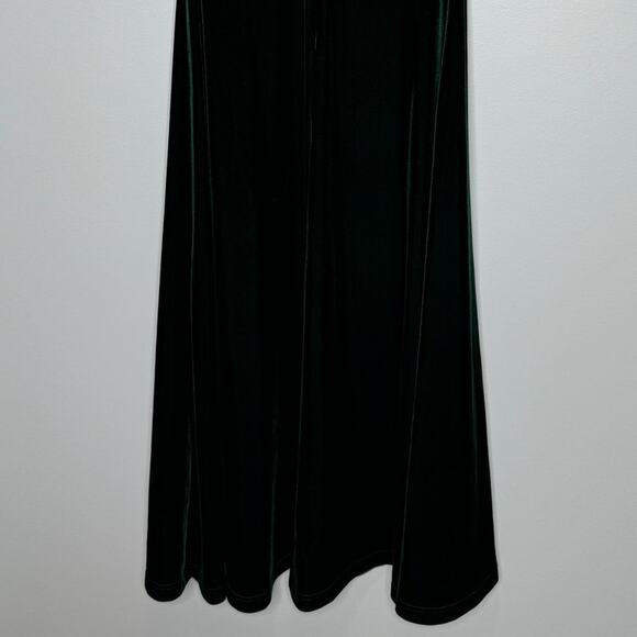 Revelry Tori Velvet Dress in Emerald 4 Halter Neck Open Back Bridesmaid Wedding - Picture 10 of 14